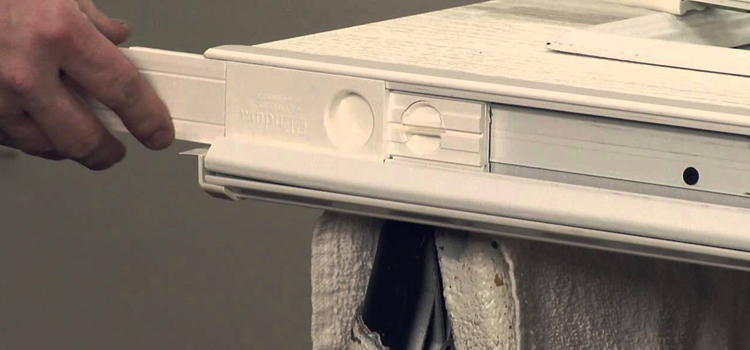 aluminum storefront door repair Oakland Park