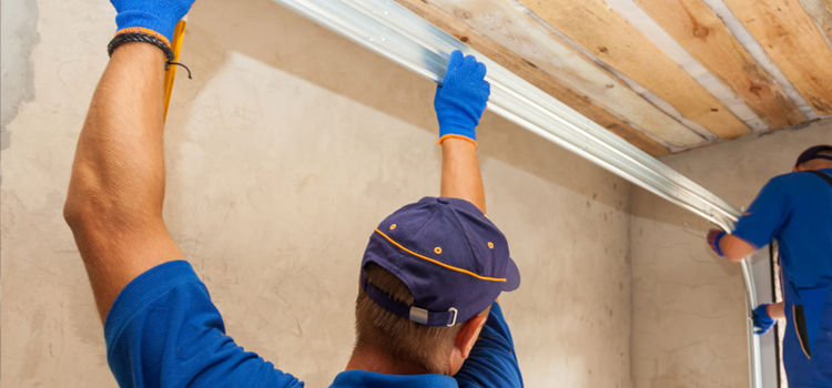 commercial overhead garage door repair in Oakland Park